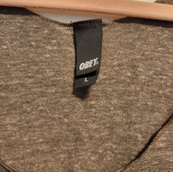 Obey Peace Tank - Picture 4 of 4